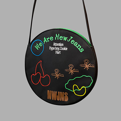 뉴진스 (NewJeans) - 1st EP [New Jeans] [Bag (Black) ver.] [한정반]